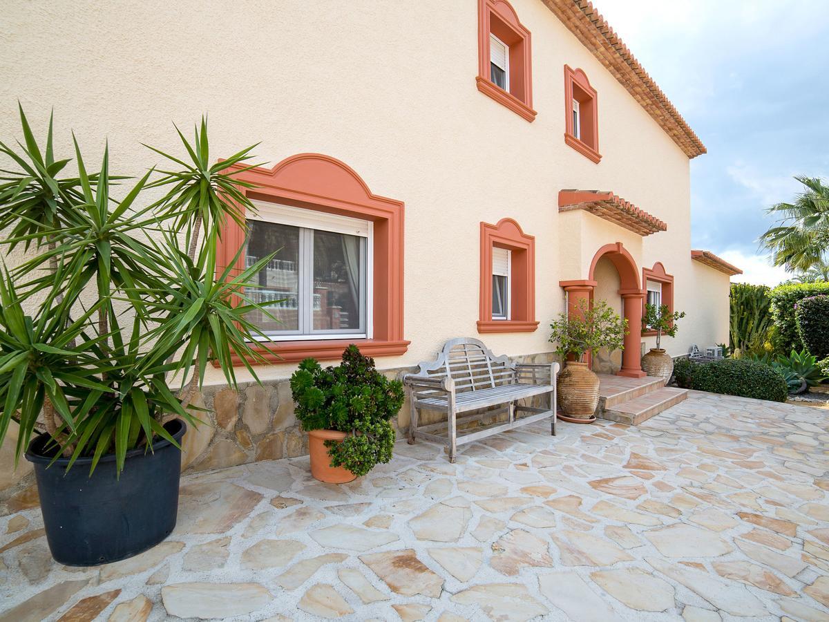 Villa Villa Albert By Interhome Calp Extérieur photo