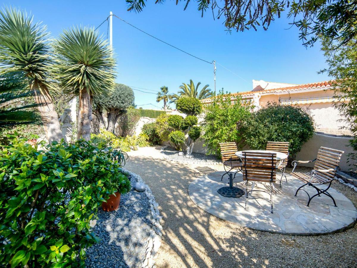 Villa Villa Albert By Interhome Calp Extérieur photo