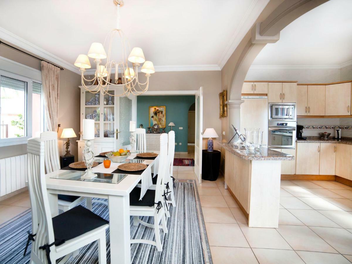 Villa Villa Albert By Interhome Calp Extérieur photo