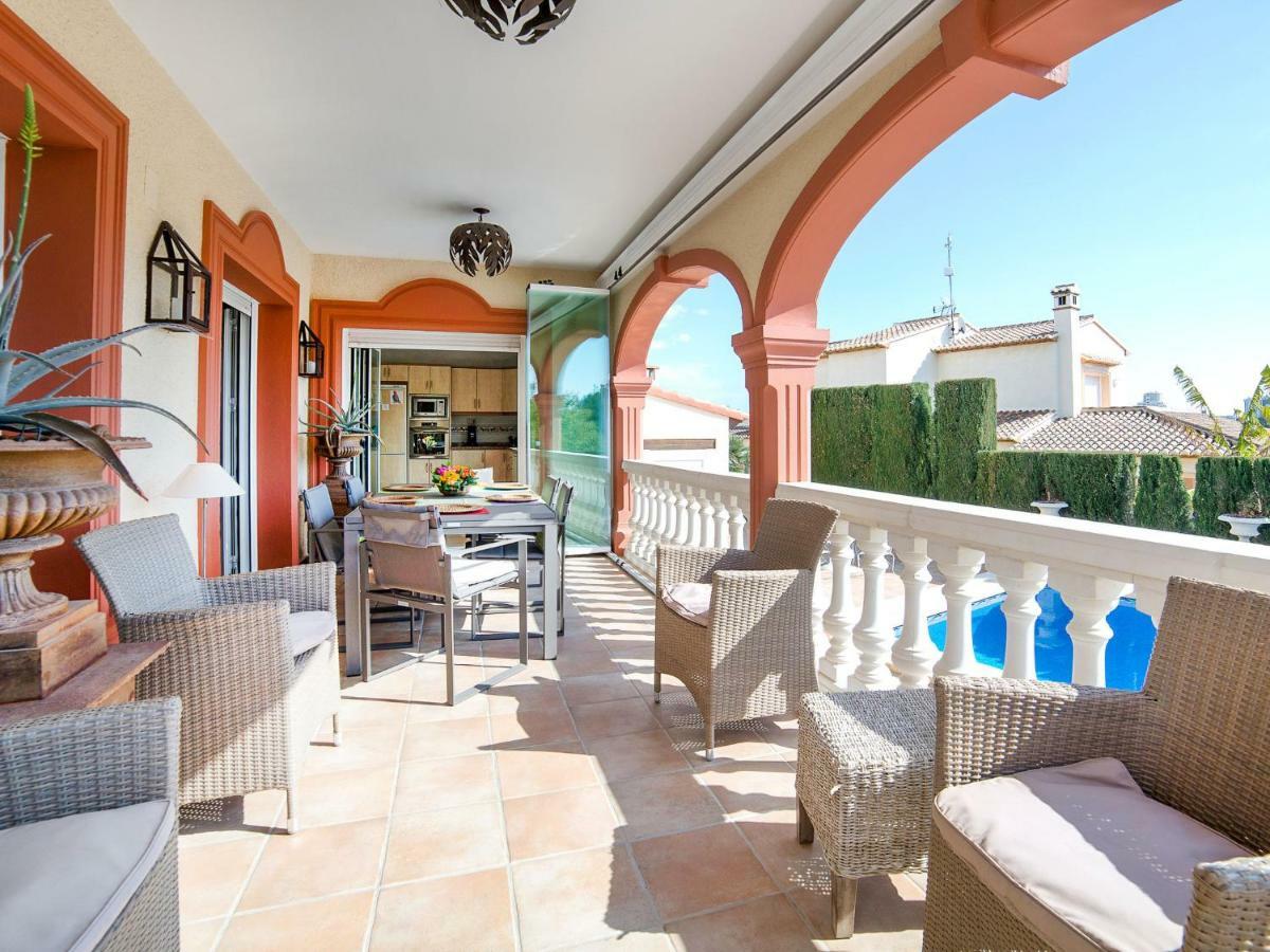 Villa Villa Albert By Interhome Calp Extérieur photo